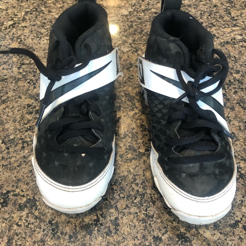 Nike kids/boys cleats size 11c